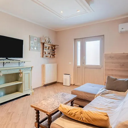 Apartment Candy Castelfranco di Sotto